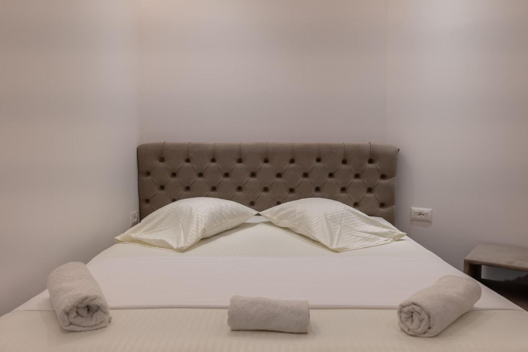 Rest Hour Hotel Ксамил Екстериор снимка