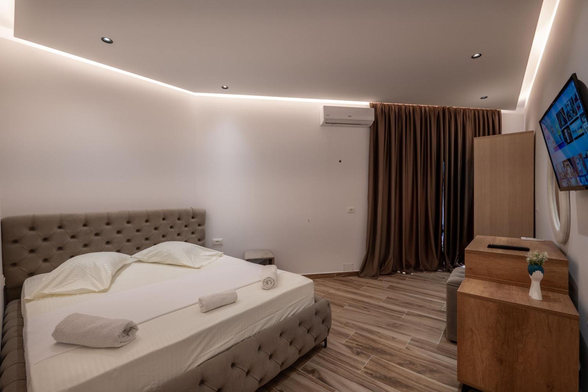 Rest Hour Hotel Ксамил Екстериор снимка