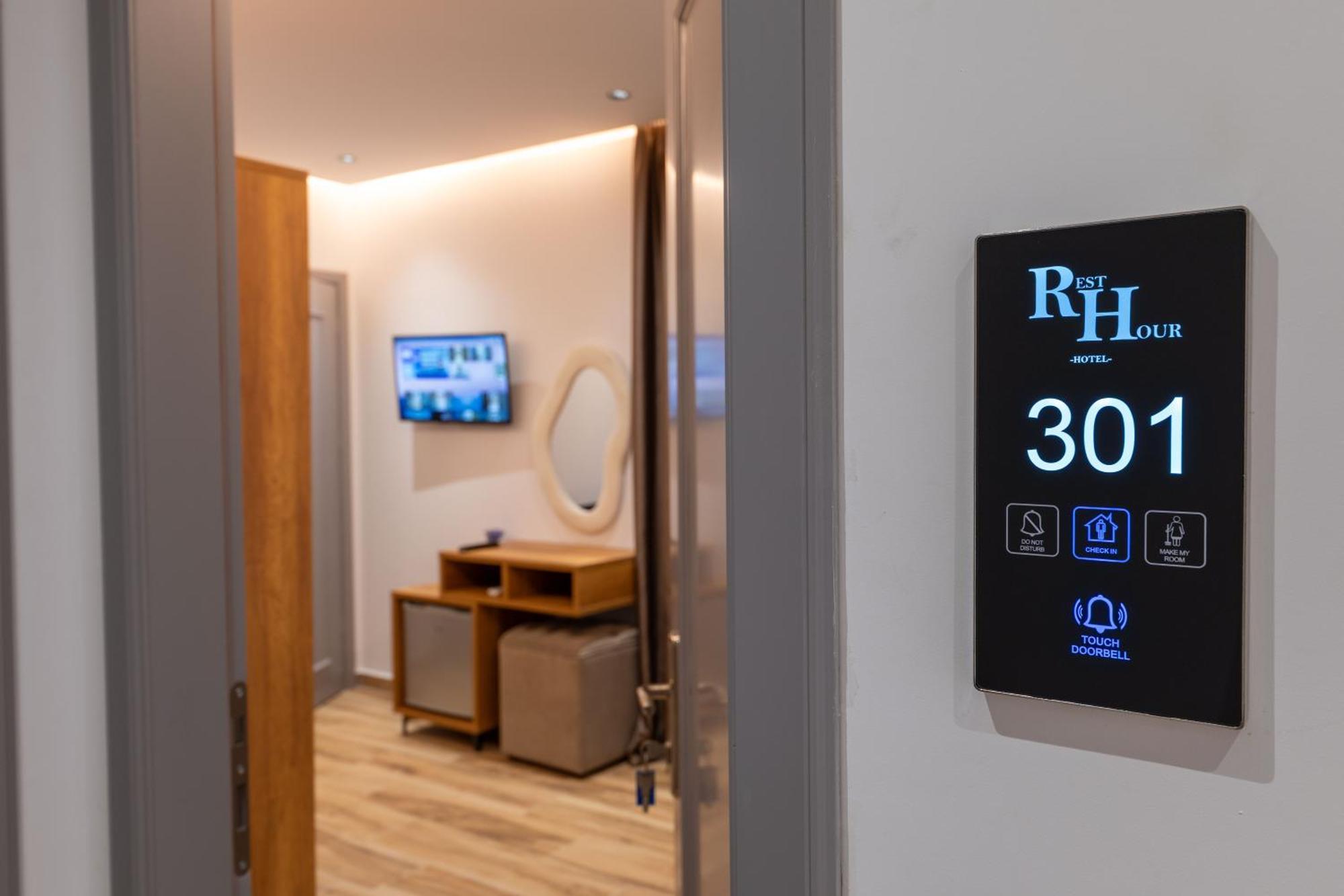 Rest Hour Hotel Ксамил Екстериор снимка