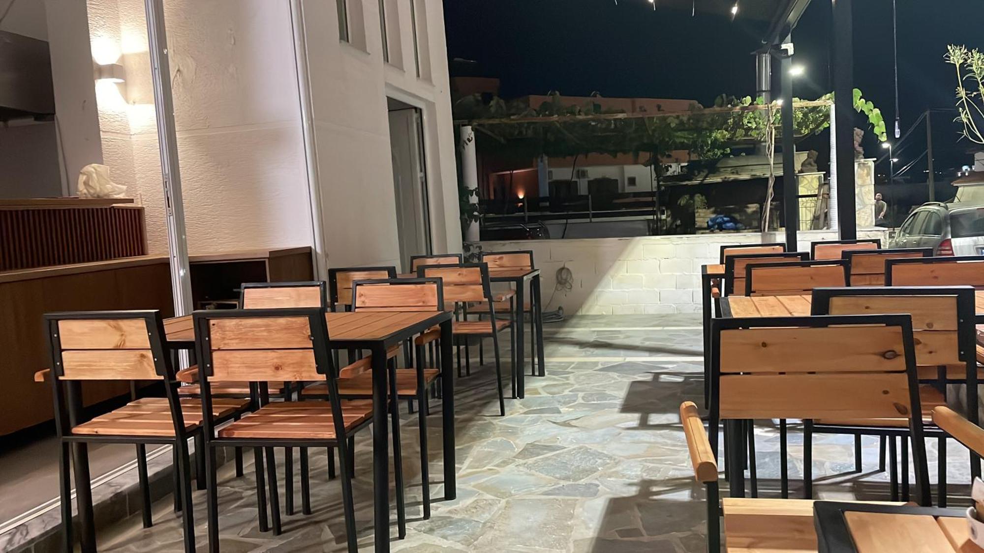 Rest Hour Hotel Ксамил Екстериор снимка